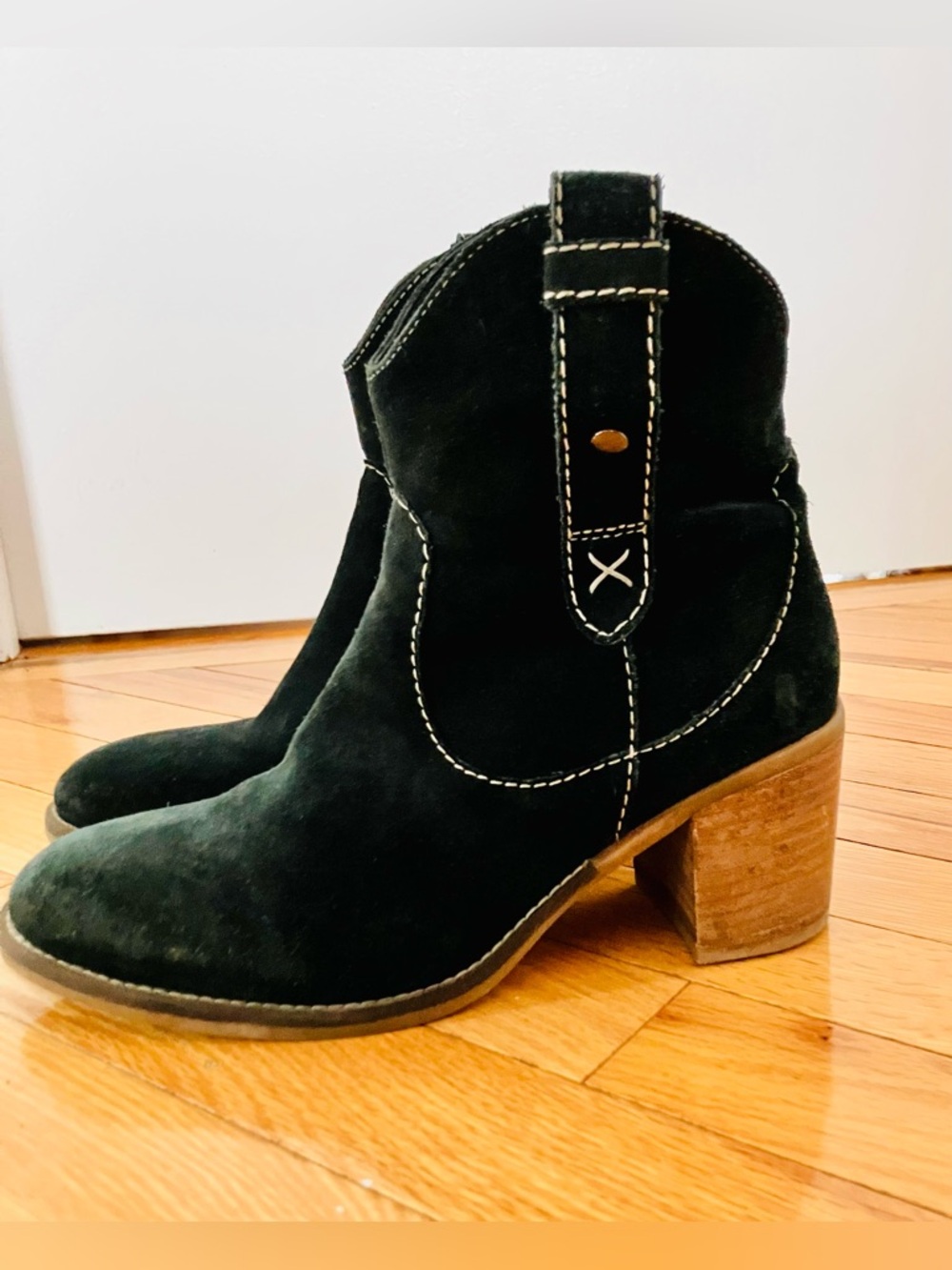 Hush Puppies Black Suede Ankle Boot